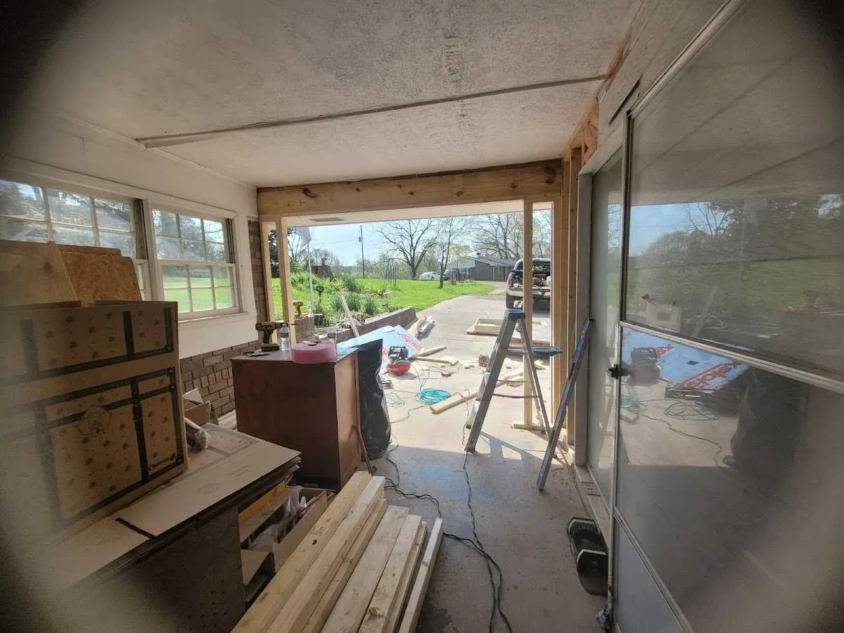 Air movers and dehumidifier for Water Mitigation Services in Lewiston